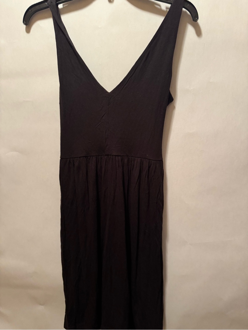 LOFT Black V-Neck Midi little black  Dress Sz can knit